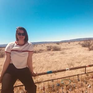 Meet your Posher, Julia